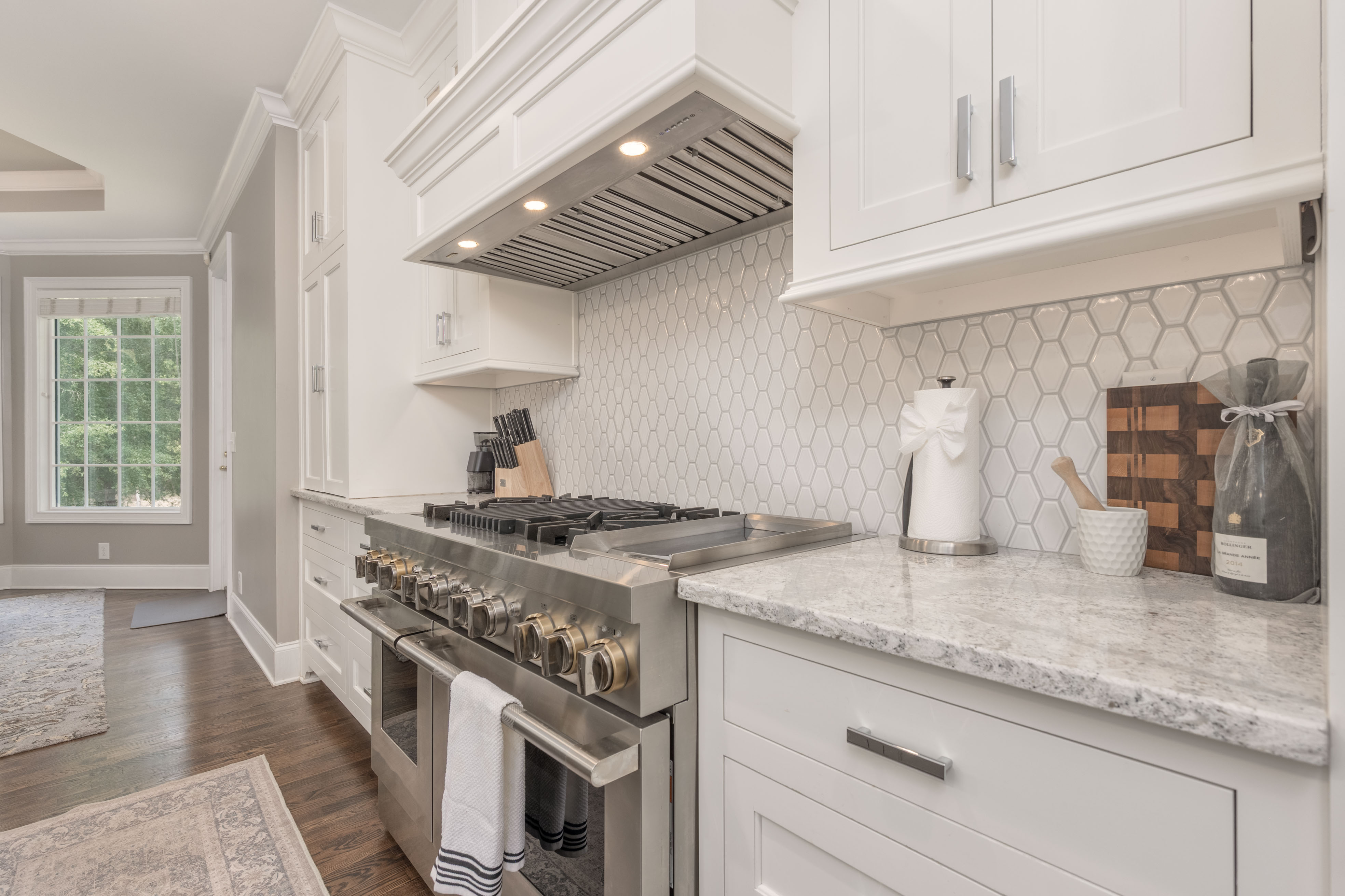 1011 Penfield Way image 24